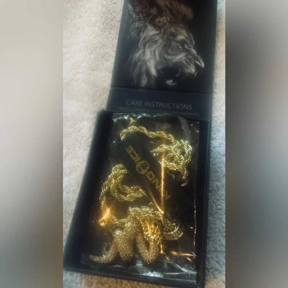King Ice Double Dragon Bling Necklace - NEW IN BOX